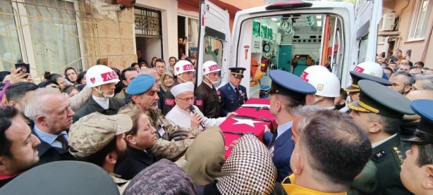 Foto - Hülya Koçyiğit gönülleri fethetti! Vatan hainleri kuduracak