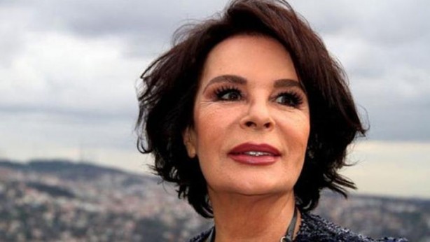 Foto - Hülya Koçyiğit, "Yazıklar olsun" diyerek tepki gösterdi! Böyle rest çekti