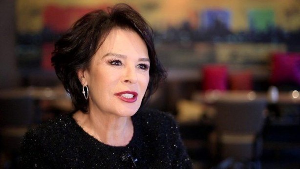 Foto - Hülya Koçyiğit, "Yazıklar olsun" diyerek tepki gösterdi! Böyle rest çekti