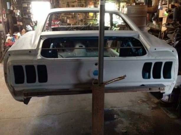 Foto - Hurda arabayı öyle bir değiştirdiler ki...