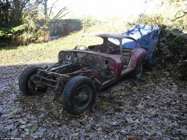 Foto - Hurda araç Jaguar'a dönüştü!