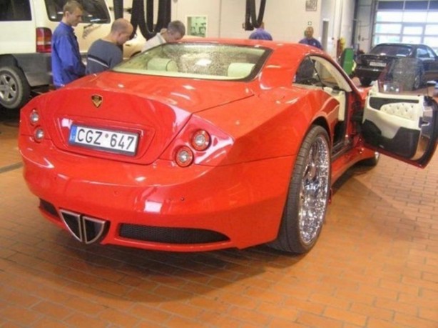 Foto - Hurda Mercedes'ten lüks otomobil yaptı