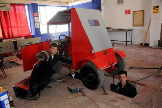 Foto - Hurda parçalardan mini 'Otomobil' ürettiler