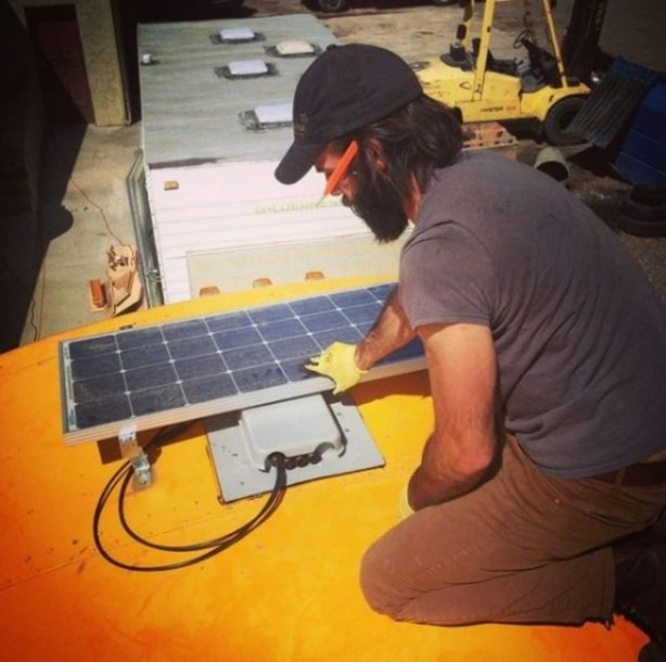 Foto - Hurda servisi karavana dönüştürdü!