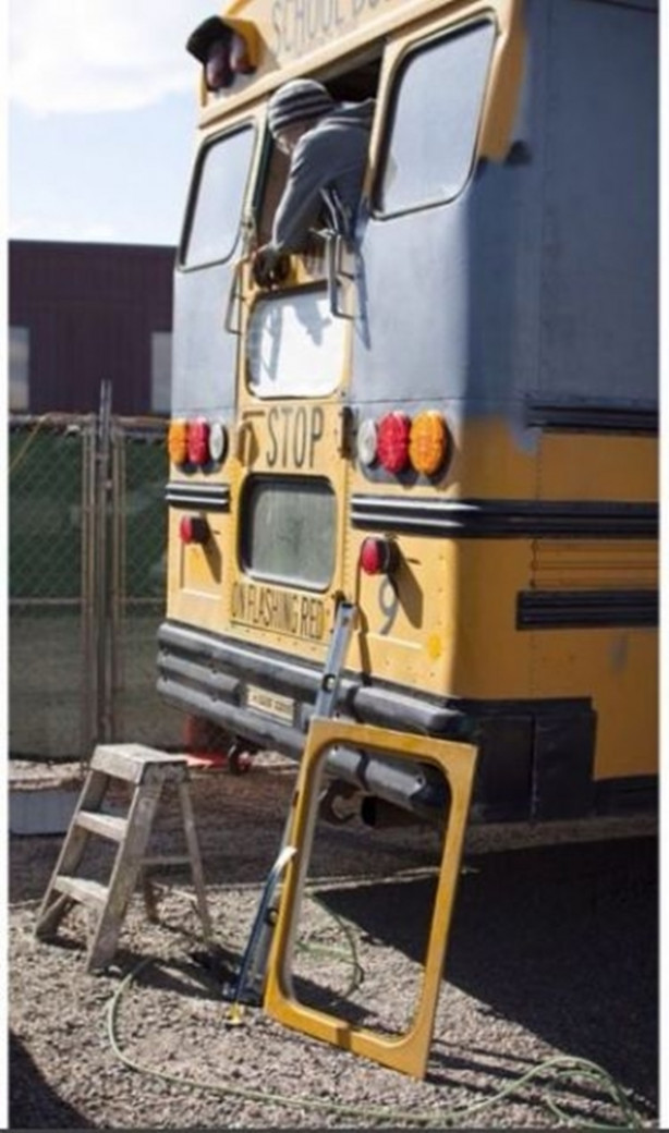 Foto - Hurda servisi karavana dönüştürdü!