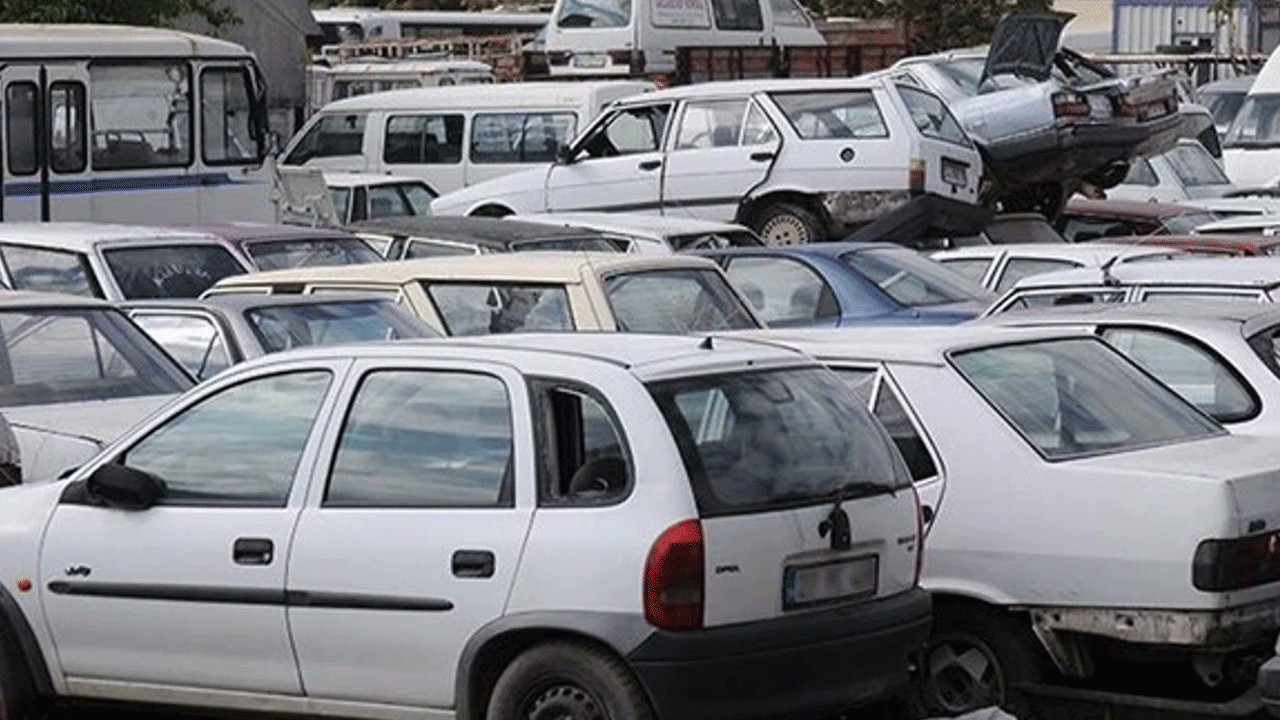 Hurda teşviki düzenlemesi fiyatları uçurdu! Peki hangi araçlar hurda teşviki yasası kapsamına giriyor?
