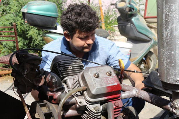 Foto - Hurdacıdan topladığı parçalarla traktör yaptı