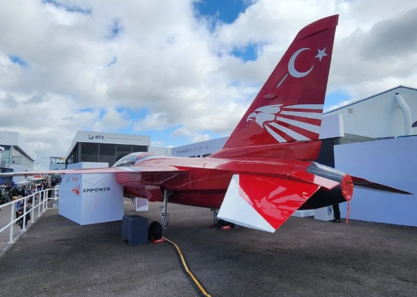 Foto - Hürjet'in İngiltere'deki uçuşu neden bir anda iptal edildi?