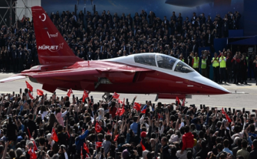 Foto - Hürjet'in İngiltere'deki uçuşu neden bir anda iptal edildi?