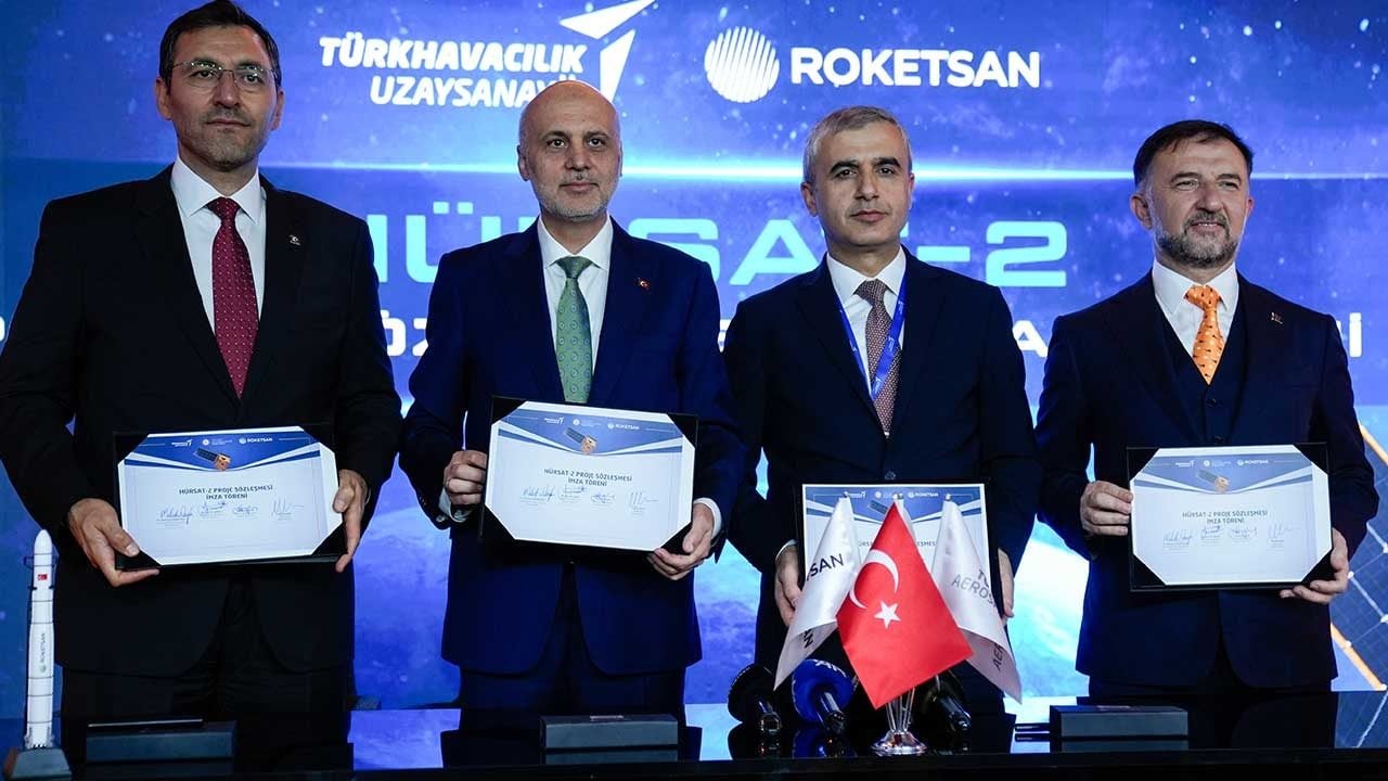 Foto - HÜRSAT için TUSAŞ ve ROKETSAN'dan tarihi imza! 