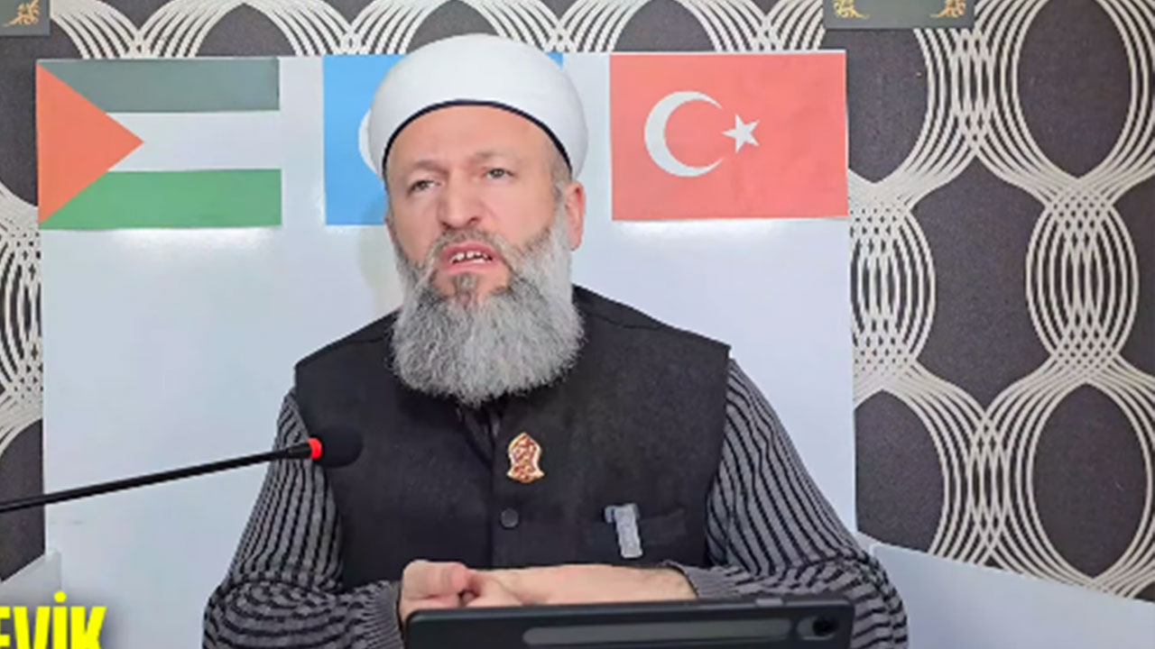 Foto - Hüseyin Çevik o Müslümanları uyardı: Başınıza çok büyük bir lanet gelecek