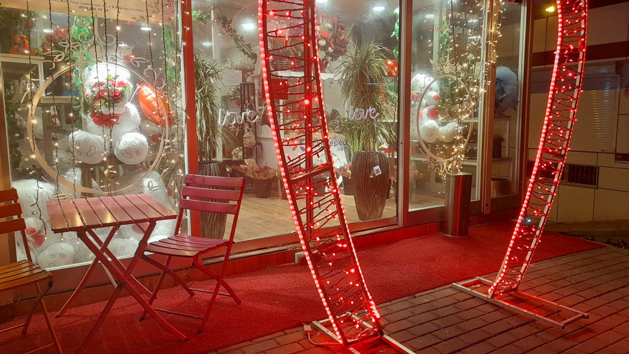 Foto - Hüseyin Çevik o Müslümanları uyardı: Başınıza çok büyük bir lanet gelecek