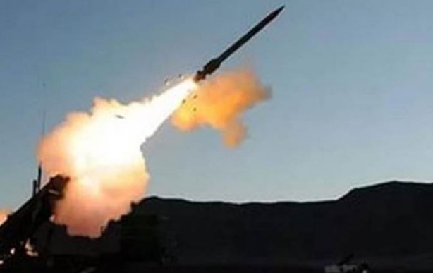 Foto - Husiler, ABD bayraklı gemilere balistik füze fırlattı