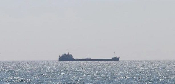 Foto - Husiler, ABD bayraklı gemilere balistik füze fırlattı