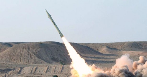 Foto - Husiler seyir füzesiyle bir gemi daha vurdu