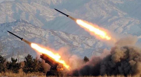 Foto - Husiler seyir füzesiyle bir gemi daha vurdu