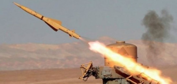 Foto - Husiler seyir füzesiyle bir gemi daha vurdu