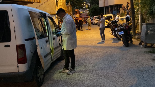 Foto - Husumetli olduğu yengesine merdivende pusu kurup kurşun yağdırdı!