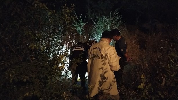 Foto - Husumetlisini çağırıp çatıdan ateş açtı