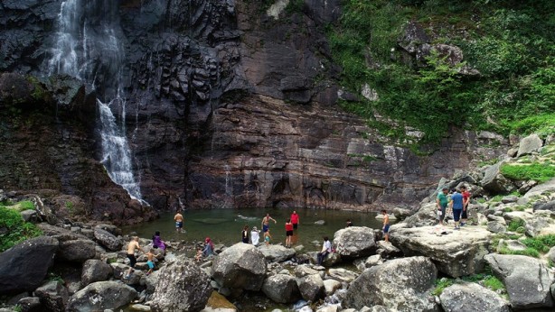 Foto - Huzur arayanların adresi: Mençuna Şelalesi