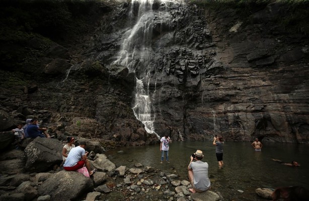 Huzur arayanların adresi: Mençuna Şelalesi