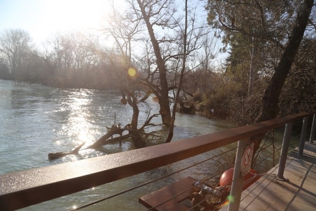 Foto - Huzurun adresi: Manavgat Şelalesi