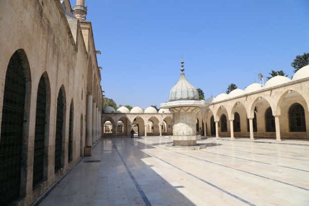 Foto - Hz. İbrahim burada doğdu: Mevlid-İ Halil (Dergâh) Camii