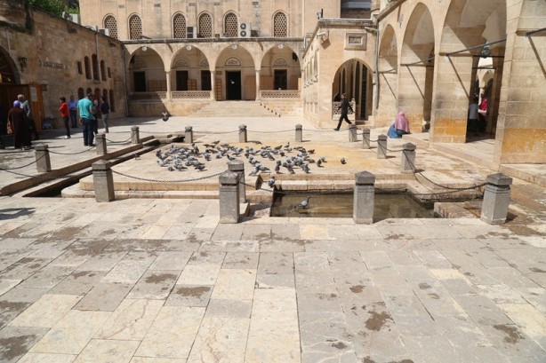 Foto - Hz. İbrahim burada doğdu: Mevlid-İ Halil (Dergâh) Camii