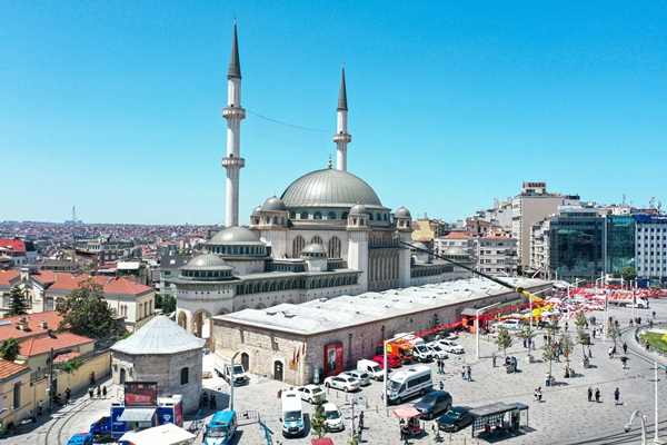 Foto - İbadete açılan Taksim Camii'nden tarihi görüntüler