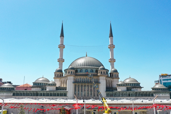 Foto - İbadete açılan Taksim Camii'nden tarihi görüntüler