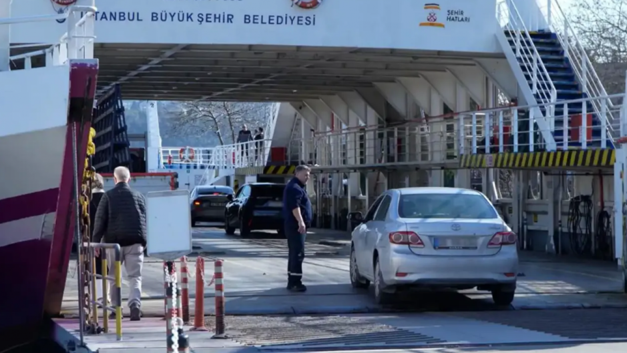 İBB beceremedi! 7 yıldır hizmet veren feribot hattı kapandı