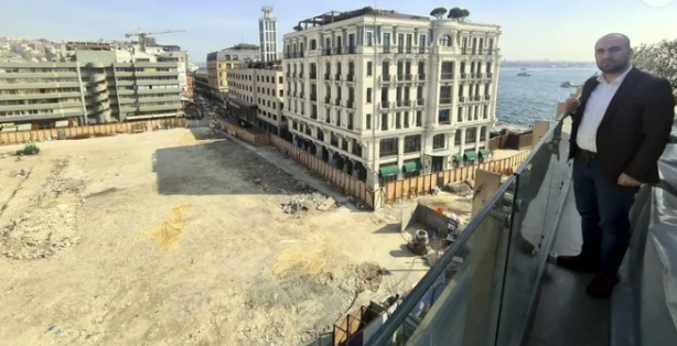 Foto - İBB bu kez Fena Çuvalladı! 13 ay önce yıktı bir çivi çakmadı. Esnaf kan ağlıyor