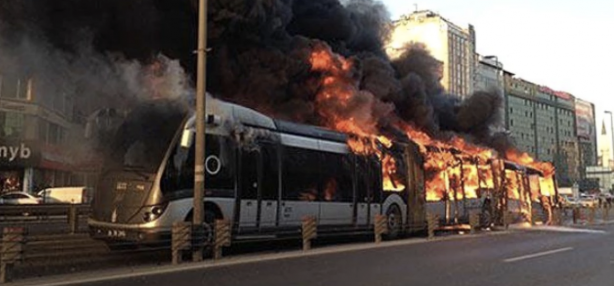 Foto - İBB REZALETİ! Nedir bu İstanbulluların 5 yıllık toplu ulaşım çilesi! 50 günde 185 bin şikayet! AK Parti tarafından başlatılan projeler bile sonlandırıldı!