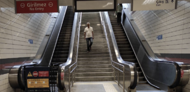 Foto - İBB REZALETİ! Nedir bu İstanbulluların 5 yıllık toplu ulaşım çilesi! 50 günde 185 bin şikayet! AK Parti tarafından başlatılan projeler bile sonlandırıldı!