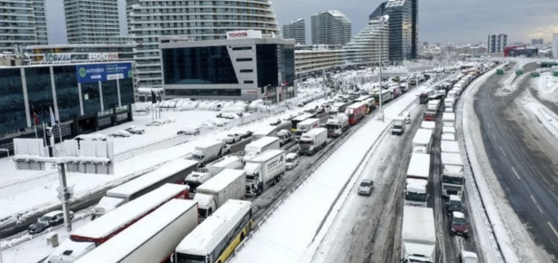 Foto - İBB REZALETİ! Nedir bu İstanbulluların 5 yıllık toplu ulaşım çilesi! 50 günde 185 bin şikayet! AK Parti tarafından başlatılan projeler bile sonlandırıldı!