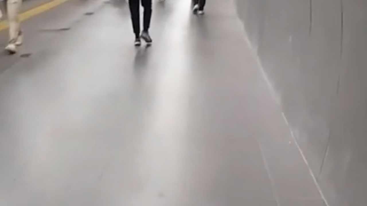 Foto - İBB, vatandaşın sağlığı için yürüyen bantları kaldırdı! Tam anlamıyla rezalet