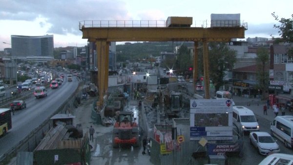 Foto - İBB 'Yeter artık' dedirtti! 4 yıldır bir taş bile koymadılar