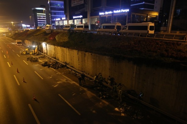 Foto - İBB'den gece yarısı operasyonuna AK Parti'den sert tepki: Belediyecilik bu mu?