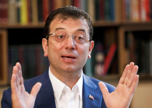 Foto - İBB'den 'pes dedirten' algı operasyonu! İmamoğlu vatandaşı salak mı sanıyor? Metrodan Bakanlığın tabelasını söküp kendi logosunu astı