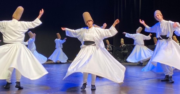 Foto - İBB’nin sözde Şeb’i Arus programında büyük rezalet