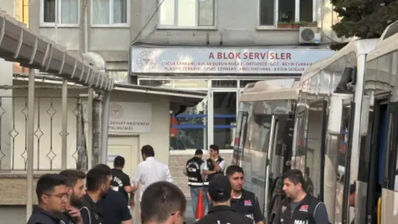 İBB'ye yönelik yolsuzluk soruşturmasında flaş gelişme! Çok sayıda kişi serbest, 5 isim tutuklandı