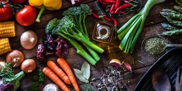 Foto - İbn-i Sina'nın binlerce yıl önce duyurduğu şifa olan besinler! Halsizlik, mide ağrısı, reflü tedavisi ve dahası