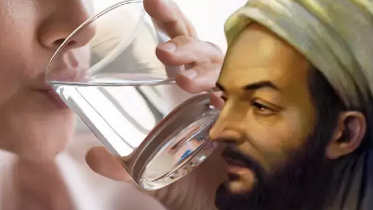 İbn-i Sina'nın bin yıllık reçetesi: Yemekten sonra ılık su içen yandı! Hayır getirmiyor! O hazırlanan karışım