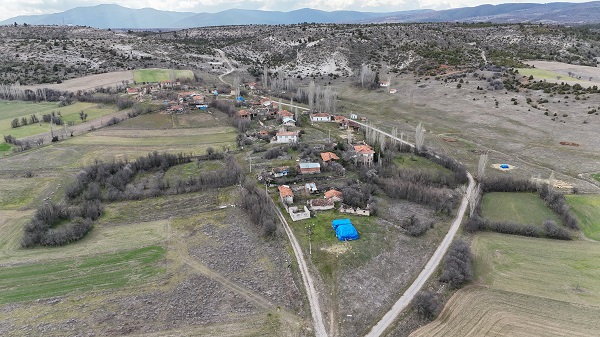 Foto - İbrahim Amca’ya kimse inanmıyor! Terk edilmiş köyün tek temsilcisi