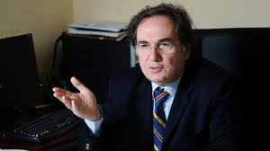 İbrahim Saraçoğlu besini açıkladı: Zamana kilit vuruyor, bunu yiyen 90 yaşını görür! İşte doğal uyku ilacı