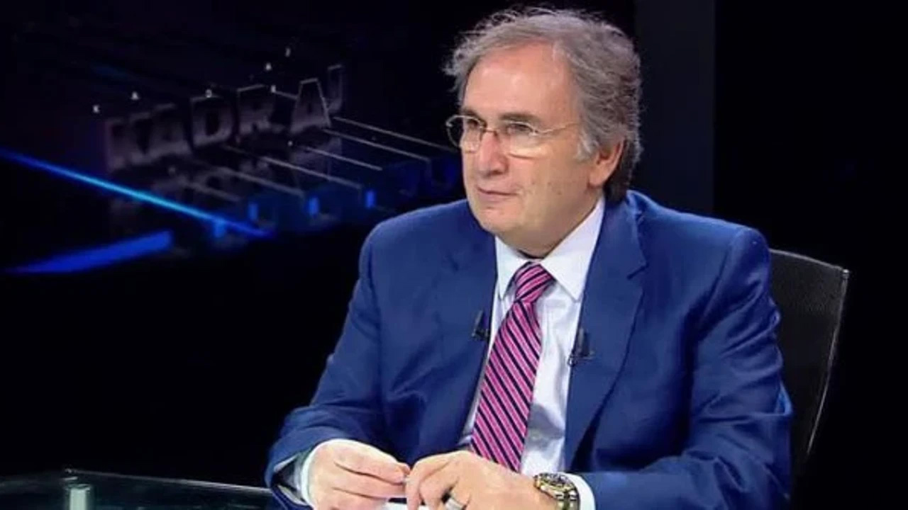 İbrahim Saraçoğlu, elma kalbi güçlendiriyor, cildi ışıl ışıl yapıyor diyor... Gece içerseniz uyku getirir!