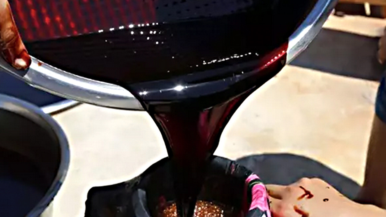 İbrahim Saraçoğlu ısrarla öneriyor! Kaşık kaşık yiyince demir depolarını dolduruyor