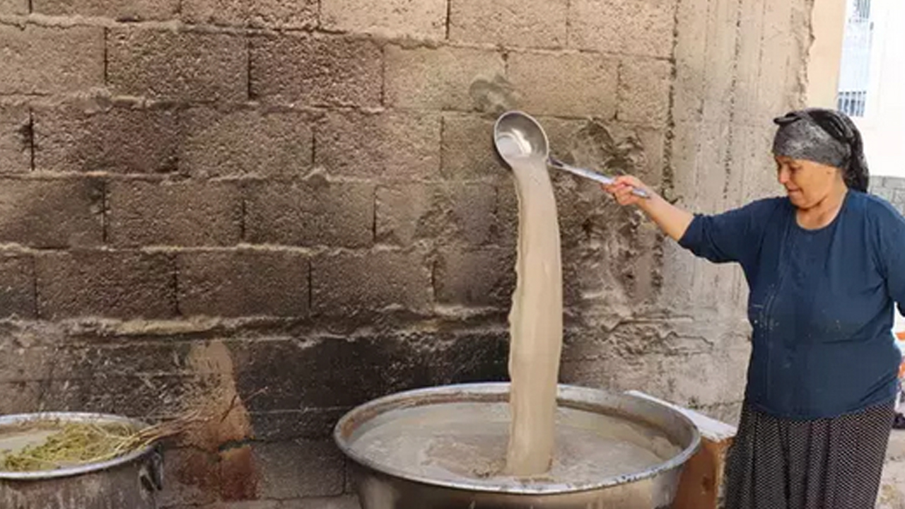 Foto - İbrahim Saraçoğlu ısrarla öneriyor! Kaşık kaşık yiyince demir depolarını dolduruyor