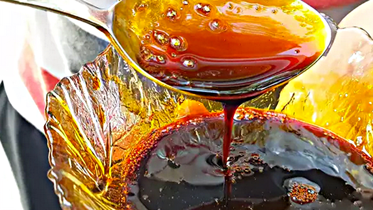 Foto - İbrahim Saraçoğlu ısrarla öneriyor! Kaşık kaşık yiyince demir depolarını dolduruyor