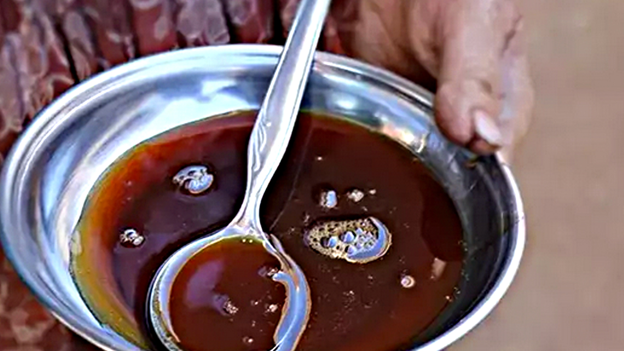 Foto - İbrahim Saraçoğlu ısrarla öneriyor! Kaşık kaşık yiyince demir depolarını dolduruyor